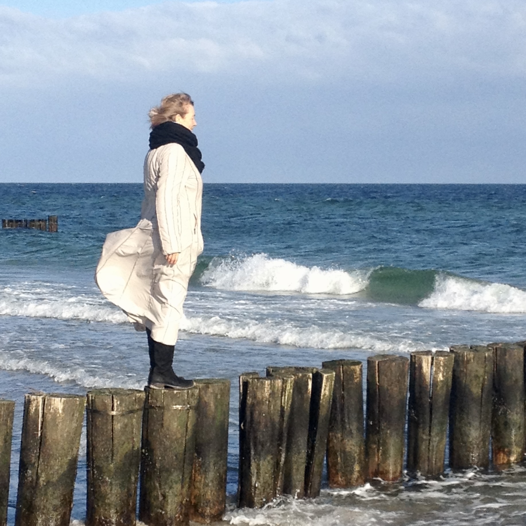 Frau, Balance, am Meer